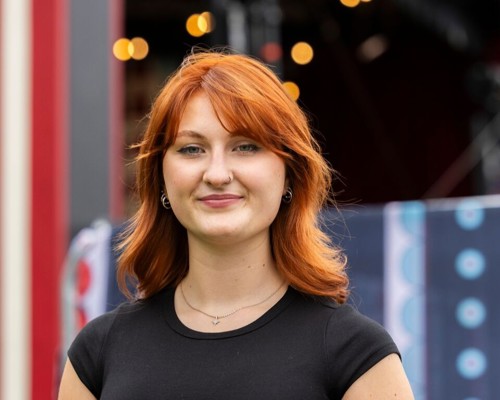 72dpi_78140_3_S1_Ep3_Your Song - Ep3 London - Copy.jpg